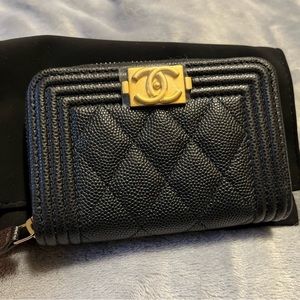 NEW Complete Inclusions Chanel Boy Card Case Zip Around